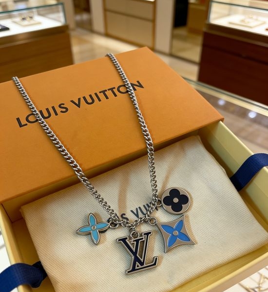 Louis Vuitton LV Enamelled Floral Monogram Necklace