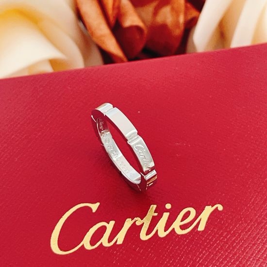 Cartier Chic Polished Silver Finish Ring