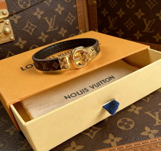 Louis Vuitton LV Classic Pattern Leather Couple Bracelet