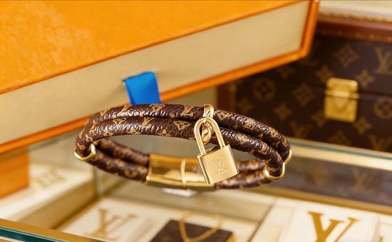 Louis Vuitton LV Leather Bracelet with Pendant Magnetic Clasp