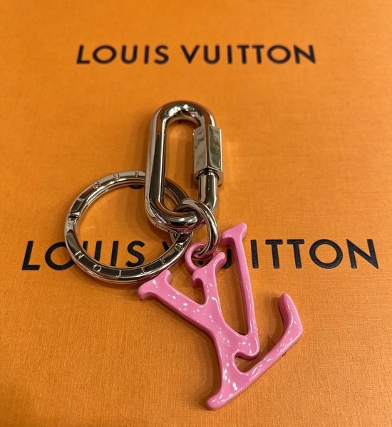 Louis Vuitton LV Stylish Bag Charm Keychain Accessory