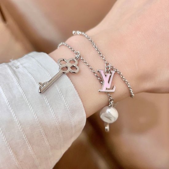 Louis Vuitton LV Unique Retro Stylish Bracelet
