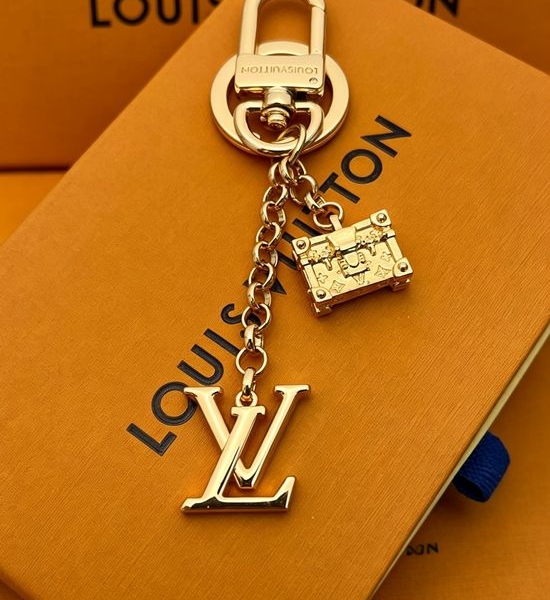 Louis Vuitton LV Exquisite Monogram Pattern Bag Pendant Keychain