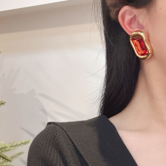 Yves Saint Laurent YSL Minimalist Style Ear Clip Accessory