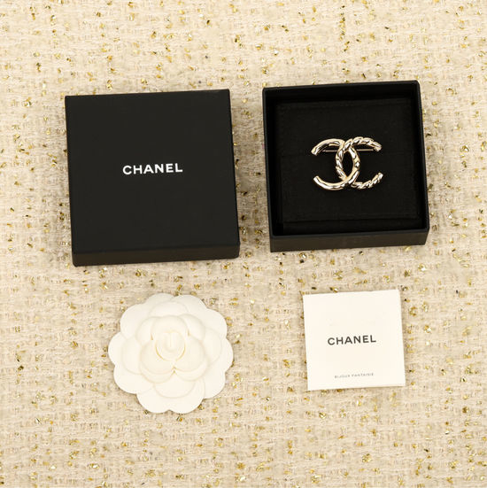 Chanel Twist Chain Brooch