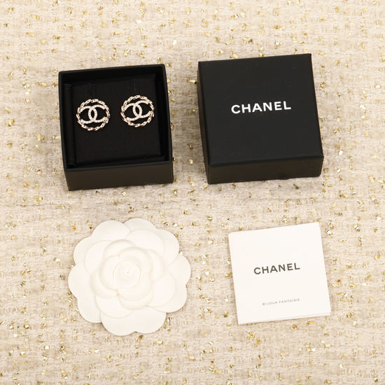 Chanel Wavy Stud Earrings Shiny Classic Jewelry