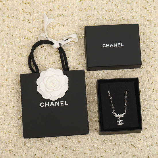 Chanel Double Layer Wing Design Pearl Necklace