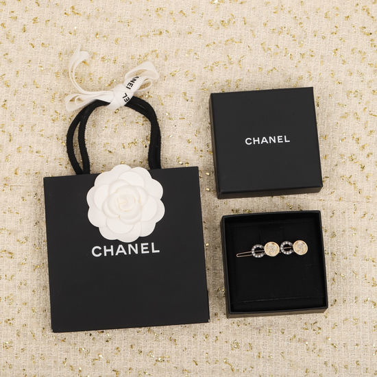 Chanel Exquisite Retro Pattern Hair Clip