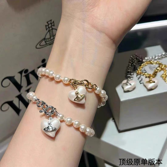Vivienne Westhood Pearl Heart Shape Beaded Bracelet