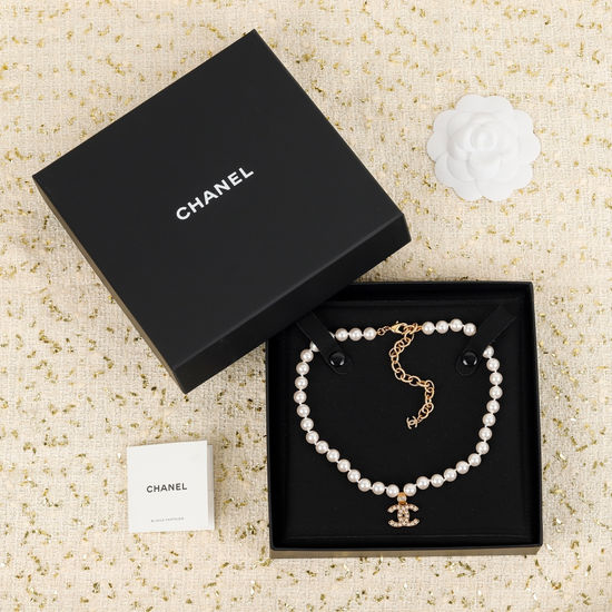 Chanel Rhinestone Pearl Decor Short Choker