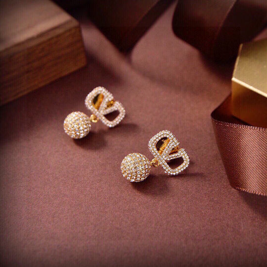 Valentino Full Diamond Simple Stud Earrings