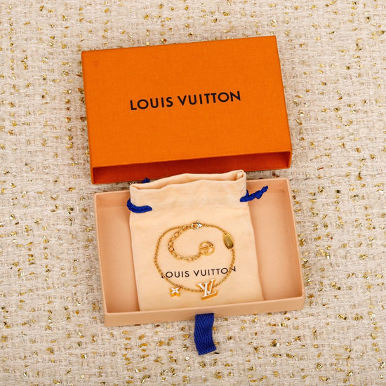 Louis Vuitton LV Fuchsia Logo Jewelry Set