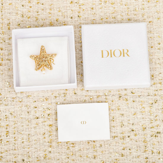 Christian Dior CD Hollow Pearl Starfish Brooch Exquisite Craft