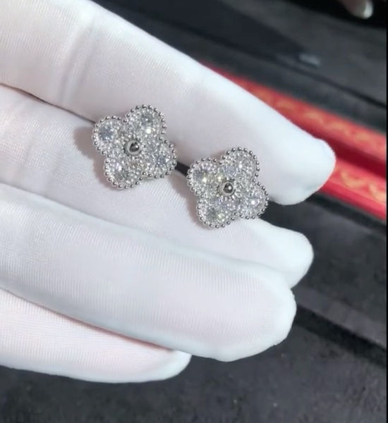 Van Cleef & Arpels VCA Full Diamond Clover Ear Clips