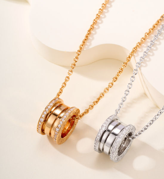 Bvlgari Diamond Inlaid Spring Necklace Elegant