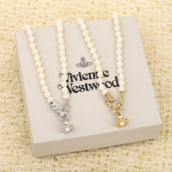Vivienne Westhood Saturn Pearl Jewelry Set