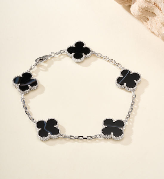 Van Cleef & Arpels VCA Black Vein Stone Five-flower Bracelet