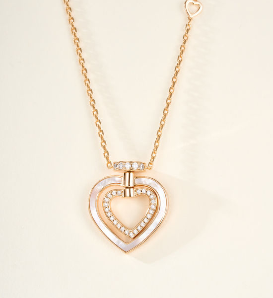 Fred Mother of Pearl Heart Necklace Classic Jewelry