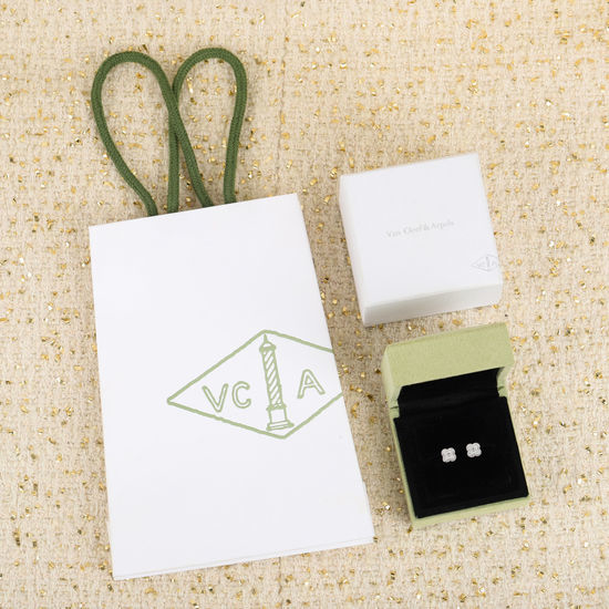 Van Cleef & Arpels VCA Fashionable Daily Wear Accessory