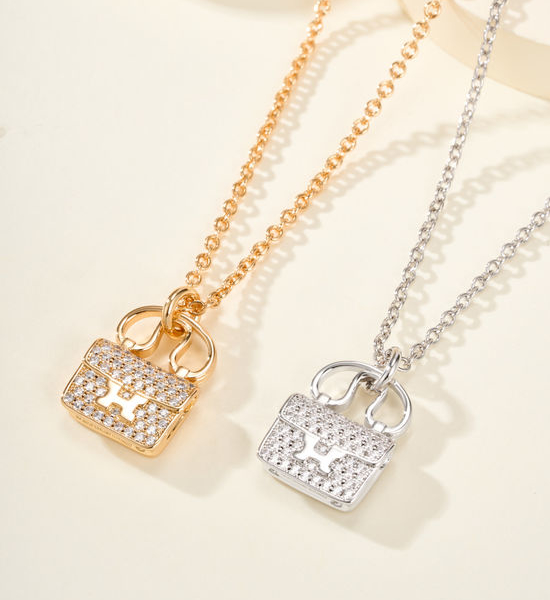 Hermes Square Pendant Rose Gold Necklace