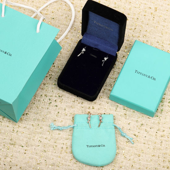 Tiffany & Co. Delicate Small Knot Earrings Comfortable Wear
