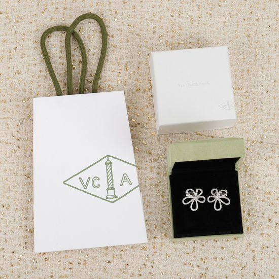 Van Cleef & Arpels VCA Delicate Lace Flower Design Earrings