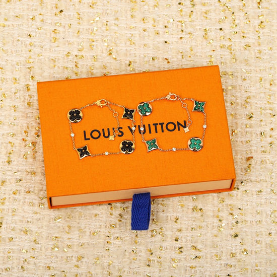 Louis Vuitton LV Mother of Pearl Four Clover Bracelet