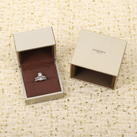 Chaumet Solitaire Crown Ring Elegant Classic Jewelry