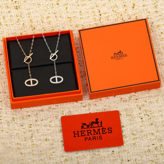 Hermes Classic Pig Nose Pendant Necklace