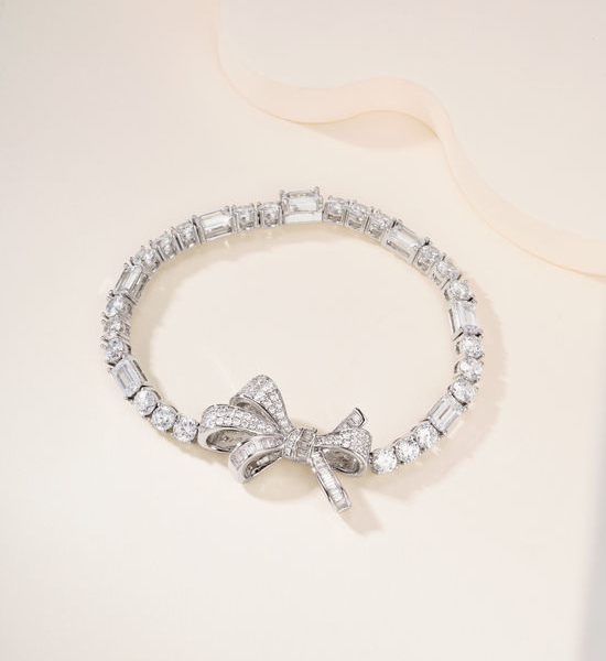 Graff Butterfly Shape Full Diamond Shiny Bracelet