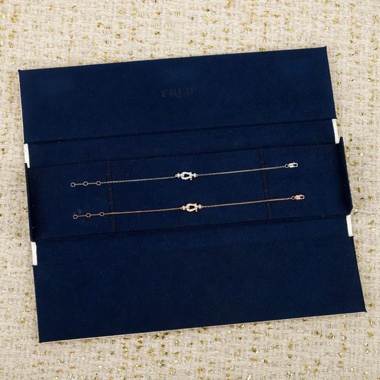 Fred Horseshoe Shape Necklace Bracelet Set