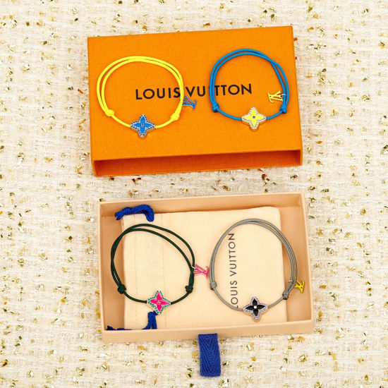 Louis Vuitton LV Romantic Clover Bracelet with Sparkle Accent