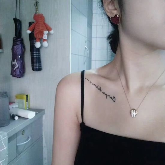 Swarovski Sparkling Double Interlocking Clavicle Necklace