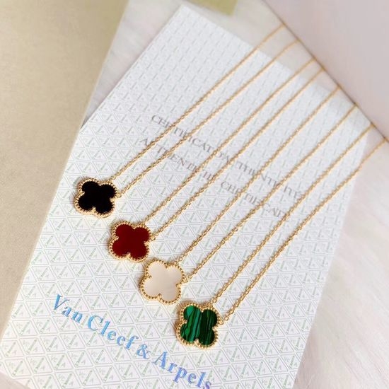 Van Cleef & Arpels VCA Classic Four Leaf Clover Necklace