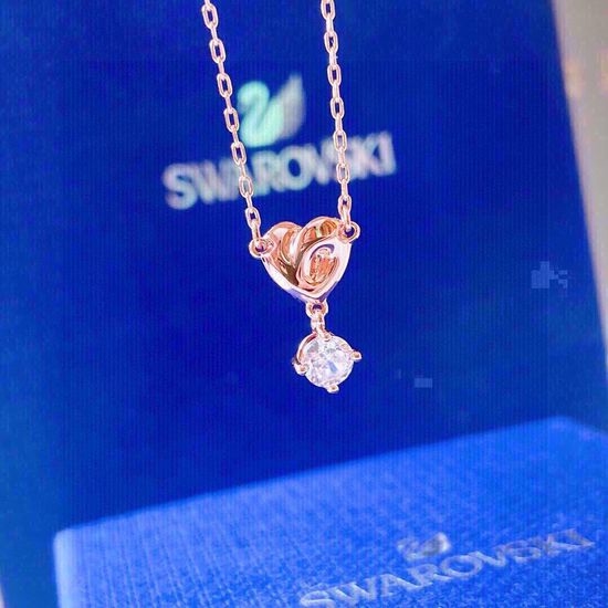Swarovski Twist Heart Single Diamond Clavicle Chain