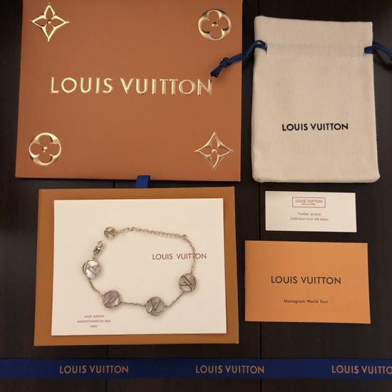 Louis Vuitton LV Four Flower Mother of Pearl Bracelet