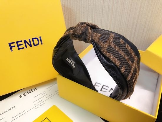 Fendi Classic Versatile Headband