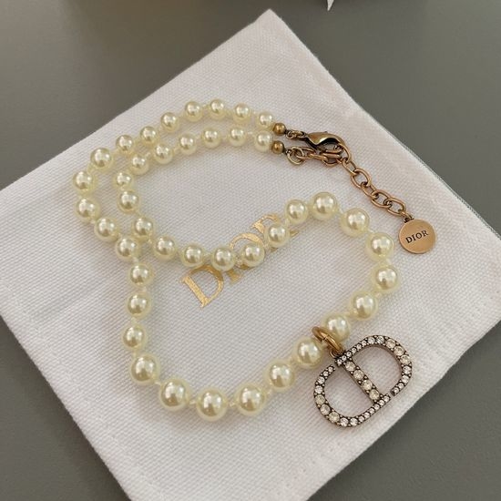 Christian Dior CD High-Quality Pearl Choker with CD Pendant