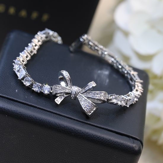 Graff Bowknot Inlaid Zircon Elegant Bracelet