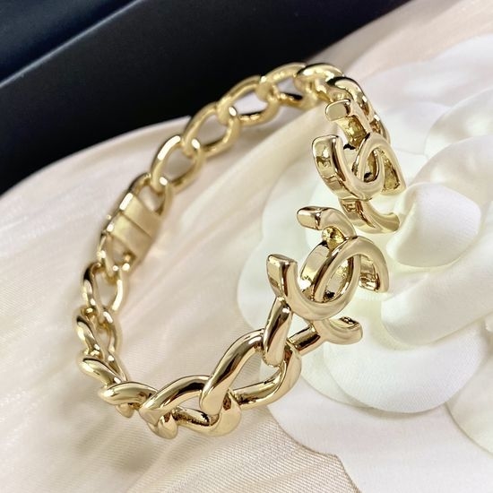 Chanel Chain Link Classic Bangle
