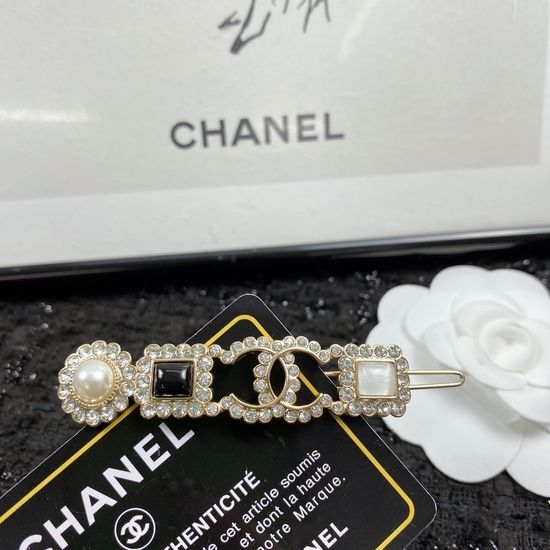 Chanel Luxury Heavywork Hair Clip