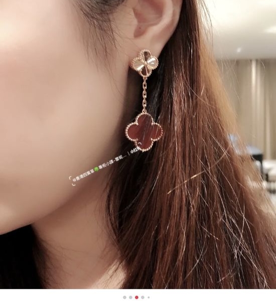 Van Cleef & Arpels VCA Laser Red Two Flower Ear Clips