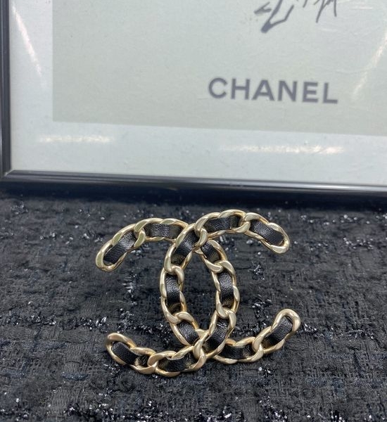Chanel Premium Crafted Brooch Fine Workmanship