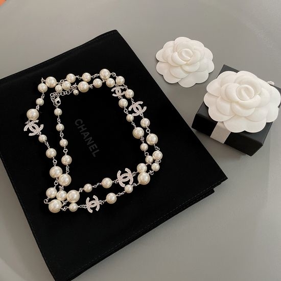 Chanel Rhinestone Inlaid Long Sweater Chain