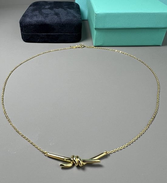 Tiffany & Co. Knot Necklace in 18K Gold