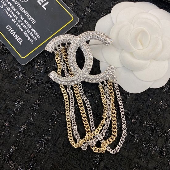 Chanel Premium Craft Brooch Delicate Workmanship