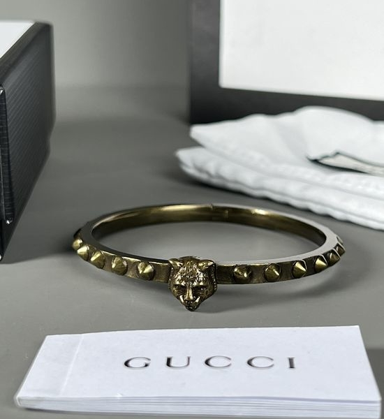 Gucci Leopard Head Rivet Punk Bangle