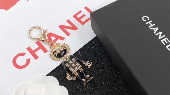 Chanel Chanel Classic Lion Keychain