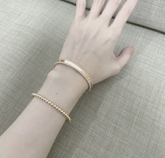 Van Cleef & Arpels VCA Delicate Signature Three Color Bangle