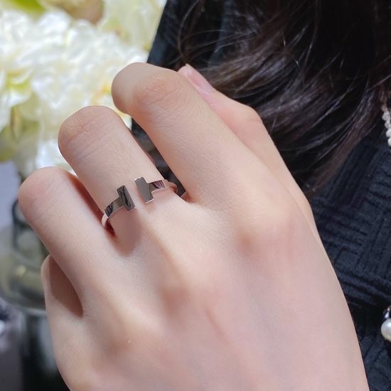 Tiffany & Co. Polished Adjustable Stacking Couple Ring